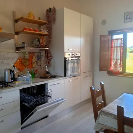 Lilly House Apartament *